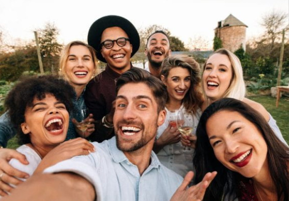 A group of smiling adults.